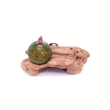 Load image into Gallery viewer, Marsden Flower Jade Porohita Pendant
