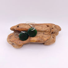 Load image into Gallery viewer, Kawakawa Porohita Disc Earrings
