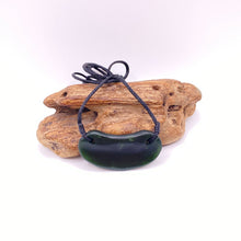 Load image into Gallery viewer, Small Kawakawa Breastplate
