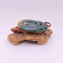 Load image into Gallery viewer, Marsden Manaia
