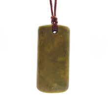 Load image into Gallery viewer, Raukaraka Toki Pendant
