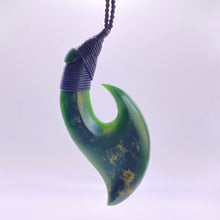 Load image into Gallery viewer, Snood Bound Hei Matau Pendant
