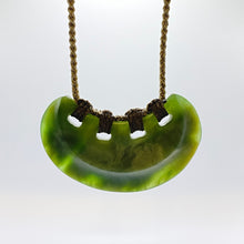 Load image into Gallery viewer, Putiputi Breastplate
