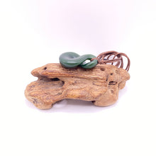 Load image into Gallery viewer, Kawakawa Single Pikorua Twist Pendant
