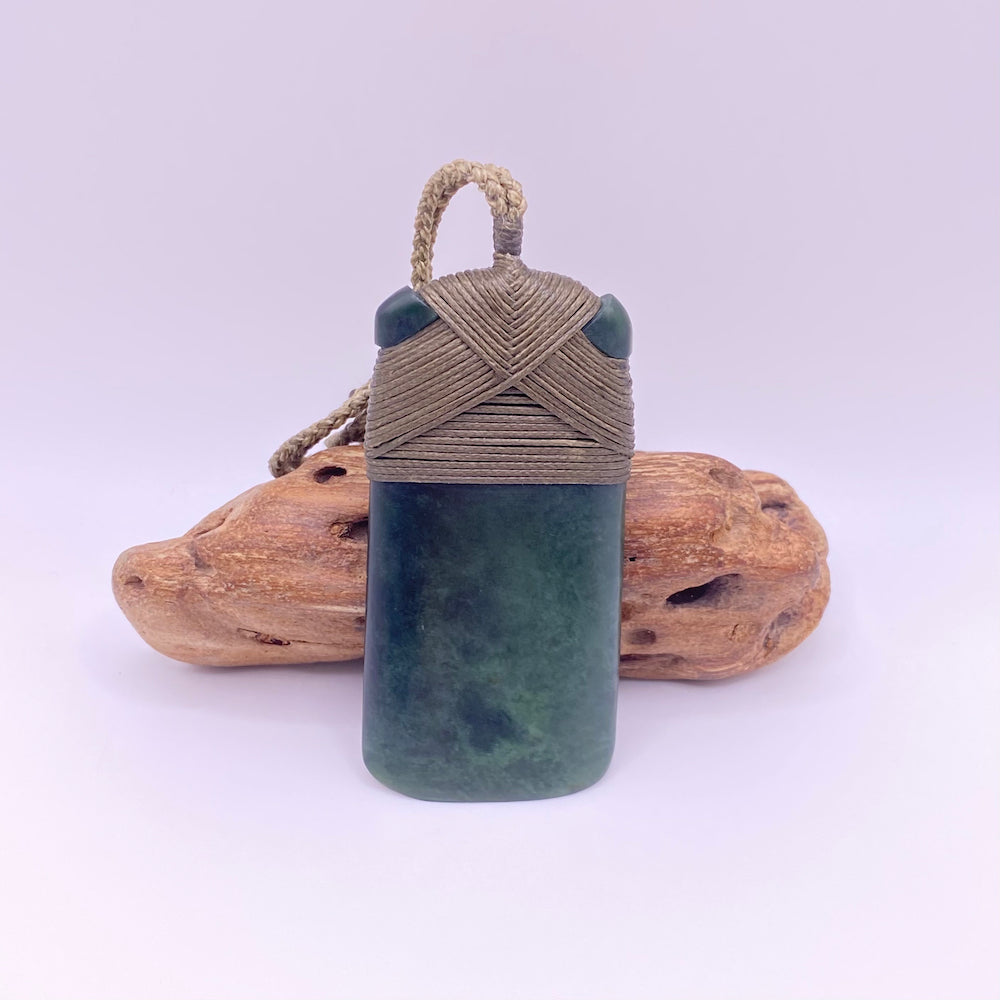 Kokopu Cross-bound Toki Pendant