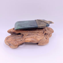 Load image into Gallery viewer, Kokopu Cross-bound Toki Pendant
