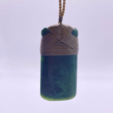 Load image into Gallery viewer, Kokopu Cross-bound Toki Pendant

