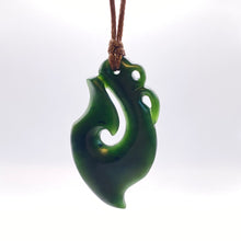 Load image into Gallery viewer, Kawakawa Manaia Pendant
