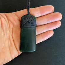 Load image into Gallery viewer, Dark Pounamu Cross-bound Toki Pendant
