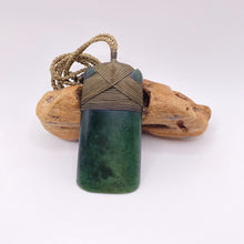 Load image into Gallery viewer, Wide Cross-bound Toki Pendant
