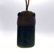 Load image into Gallery viewer, Wide Cross-bound Toki Pendant
