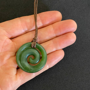 Medium Kahurangi Koru Pendant