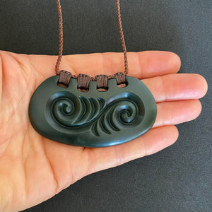 Kawakawa Horizontal Koru Pendant