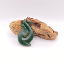 Load image into Gallery viewer, Kawakawa Hei Matau Pendant
