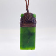 Load image into Gallery viewer, Kawakawa Cross-bound Toki Pendant
