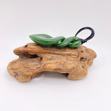 Load image into Gallery viewer, Kawakawa Double Pikorua Twist Pendant
